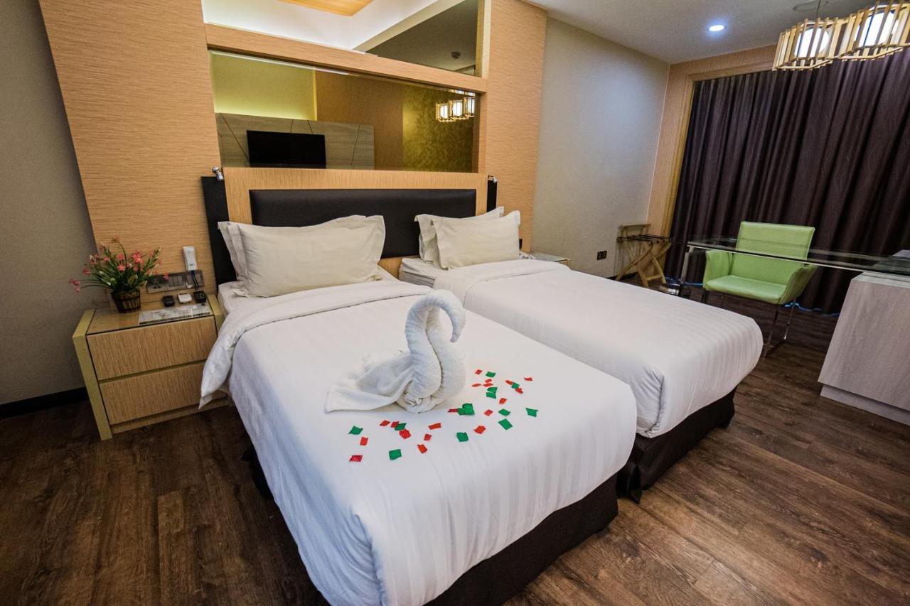 JC Mark Hotel Bintulu Exteriör bild
