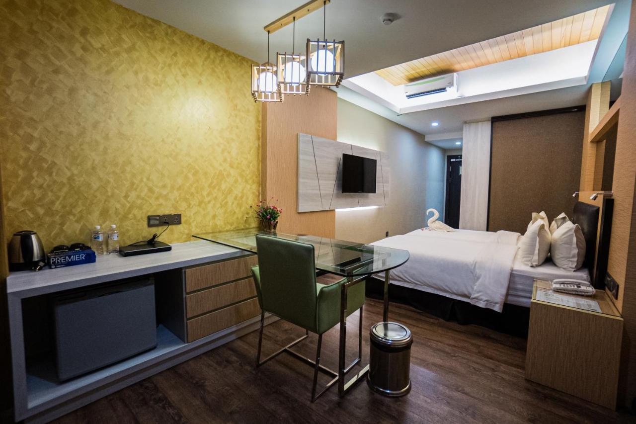 JC Mark Hotel Bintulu Exteriör bild
