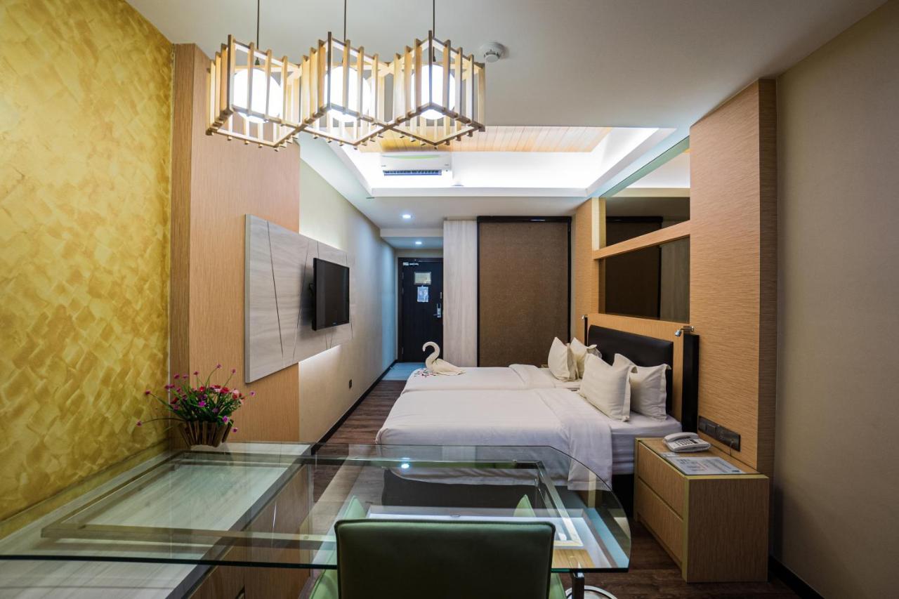 JC Mark Hotel Bintulu Exteriör bild