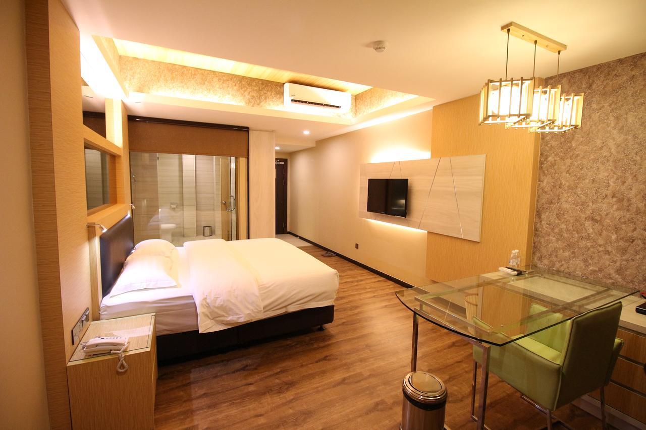JC Mark Hotel Bintulu Exteriör bild