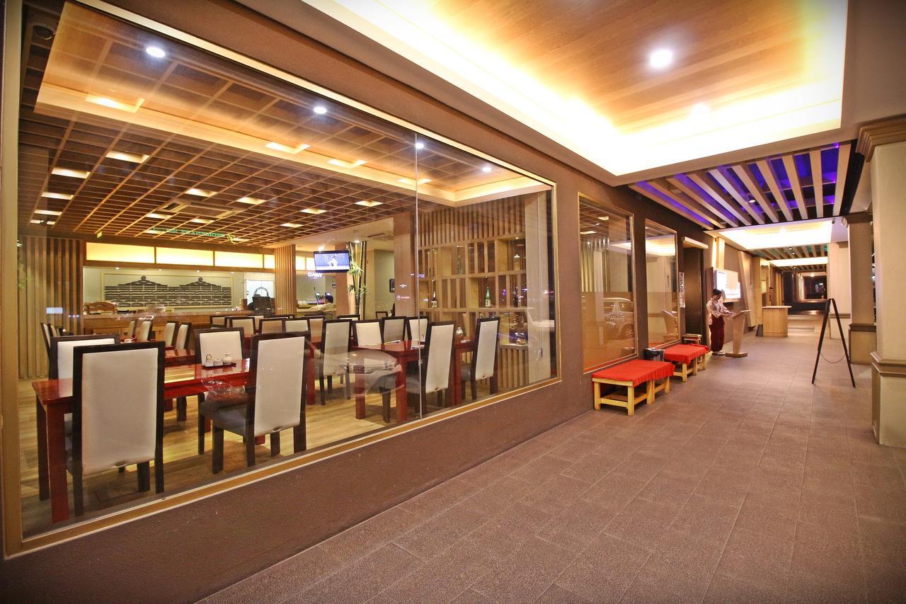 JC Mark Hotel Bintulu Exteriör bild